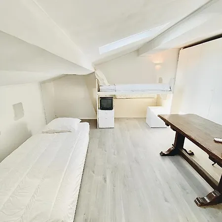 Serbes Floor Apartmán *
